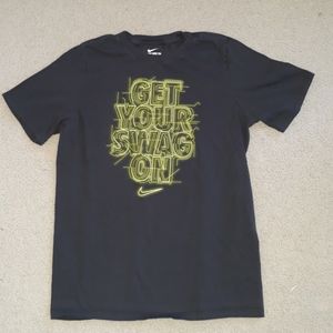 Boys Nike Athletic Cut Graphic Tee Size XL